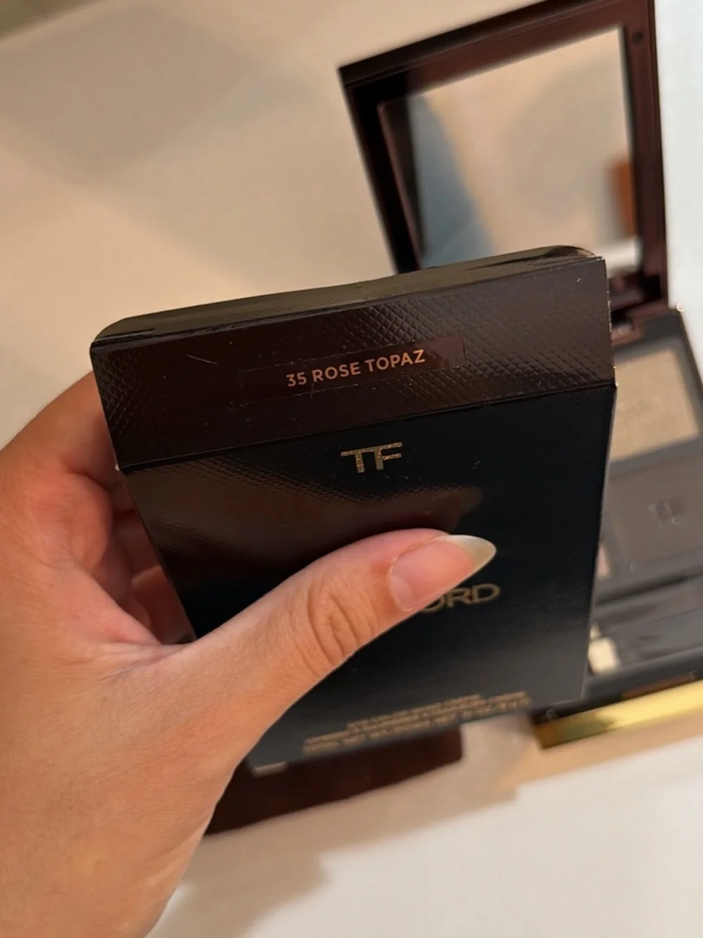 Tom Ford Rose Topaz Eyeshadow Quad - Beige Pink & Deep Brown